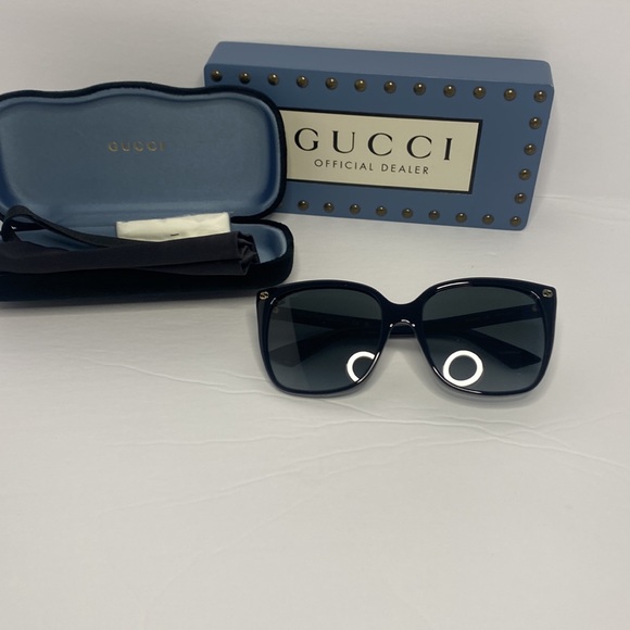 New  GUCCI GG0022S 001 Rectangular shape with GG interlocking metal logos - Picture 11 of 15